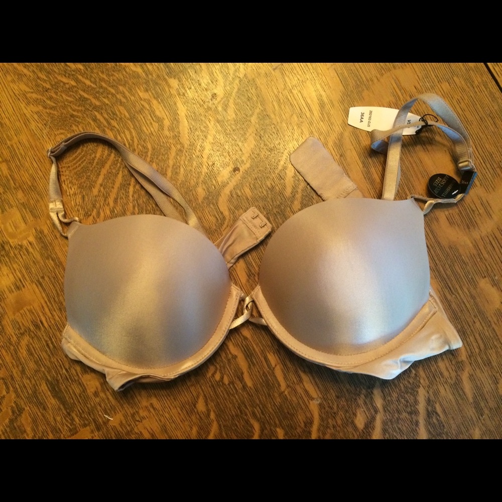 VS Bombshell Plunge Bra 36AA